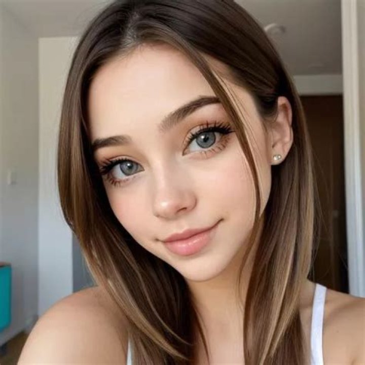 Alice Delish Nude